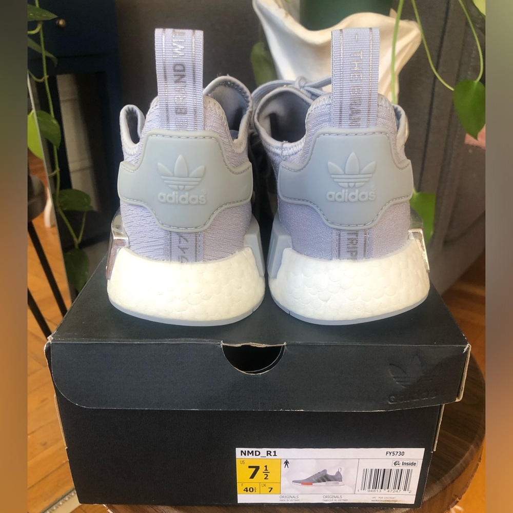 ADIDAS MEN NMD R1 RUNNING SNEAKERS 💥 - Picture 11 of 11